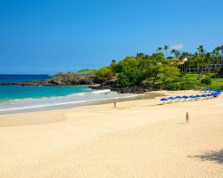 Ka’elehuluhulu Beach